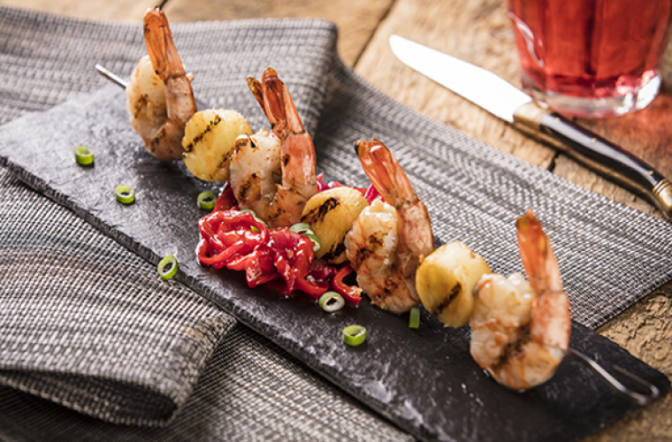 Gamba spies met ananas 